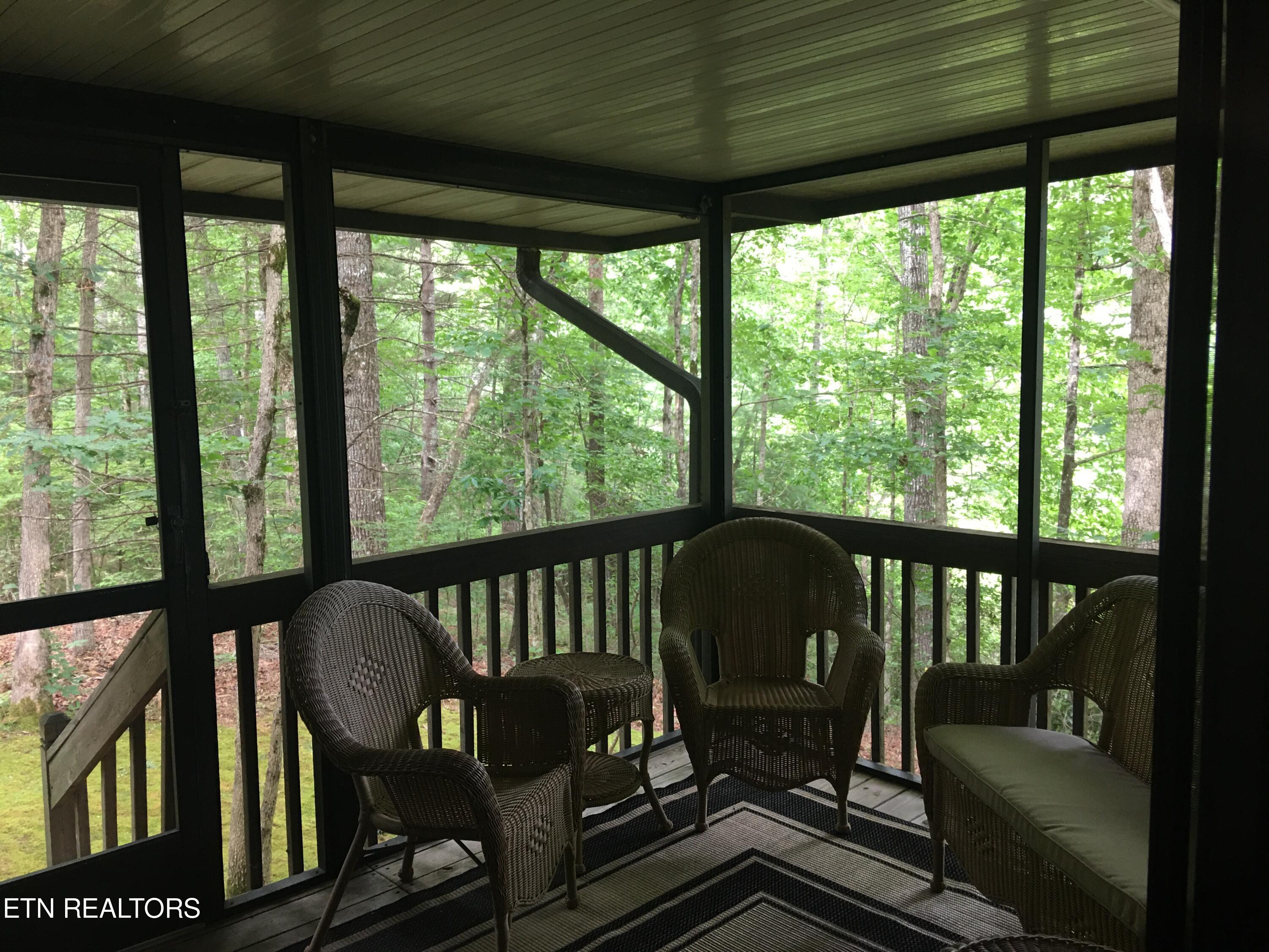 6722 S Peterson Road Tallassee TN 37878