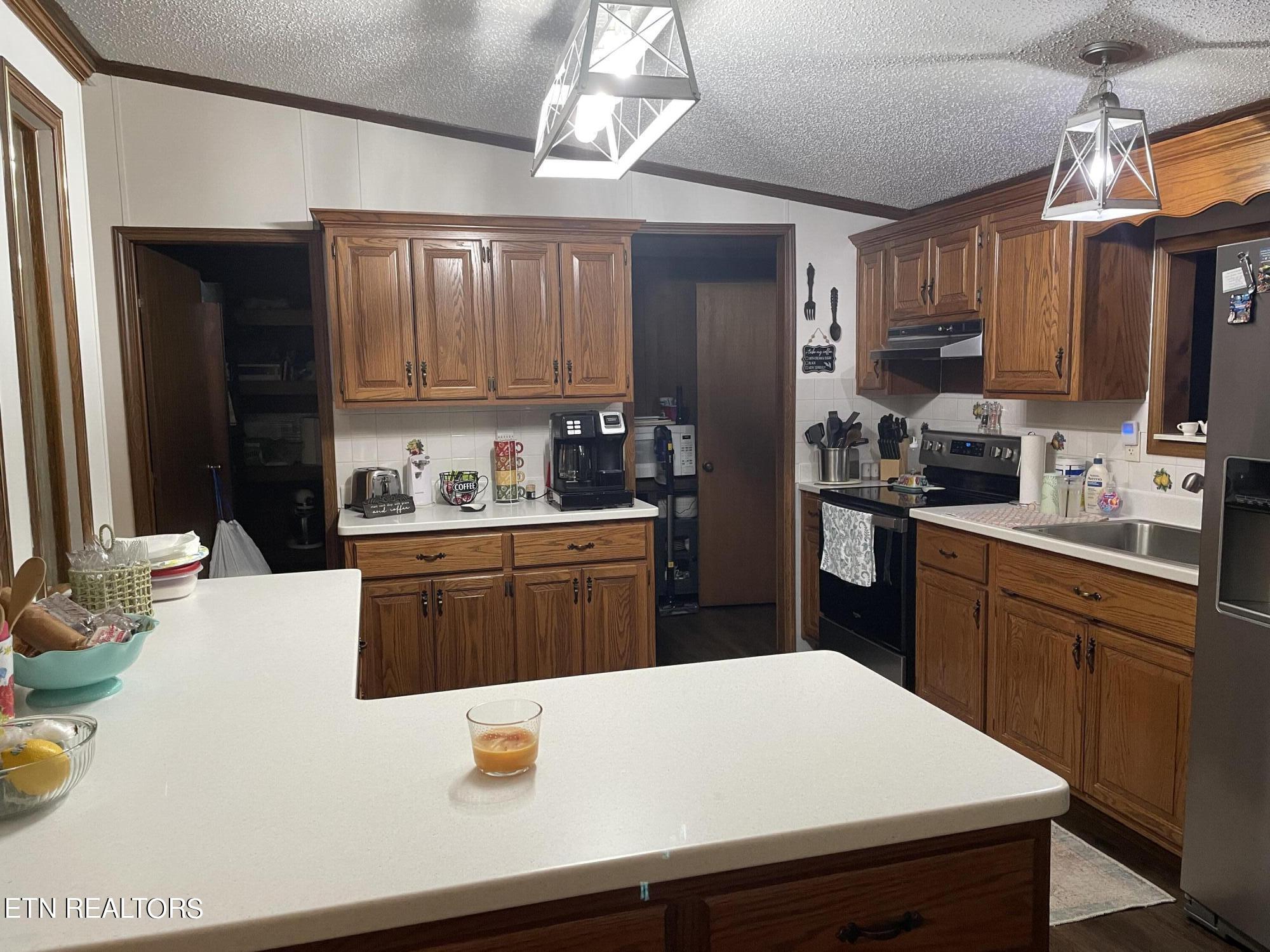 6722 S Peterson Road Tallassee TN 37878