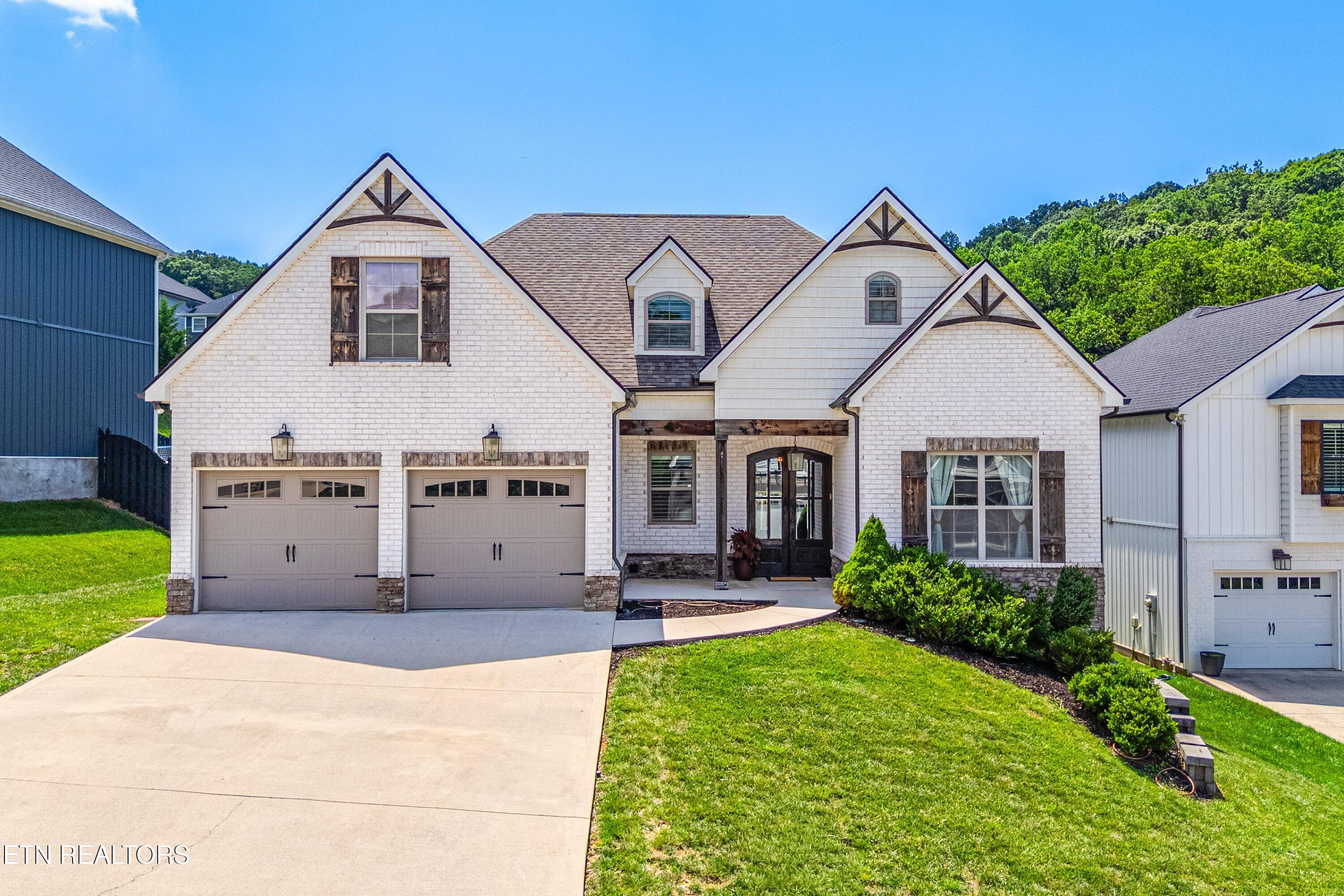 2043 Highlands Ridge Lane Knoxville TN 37932