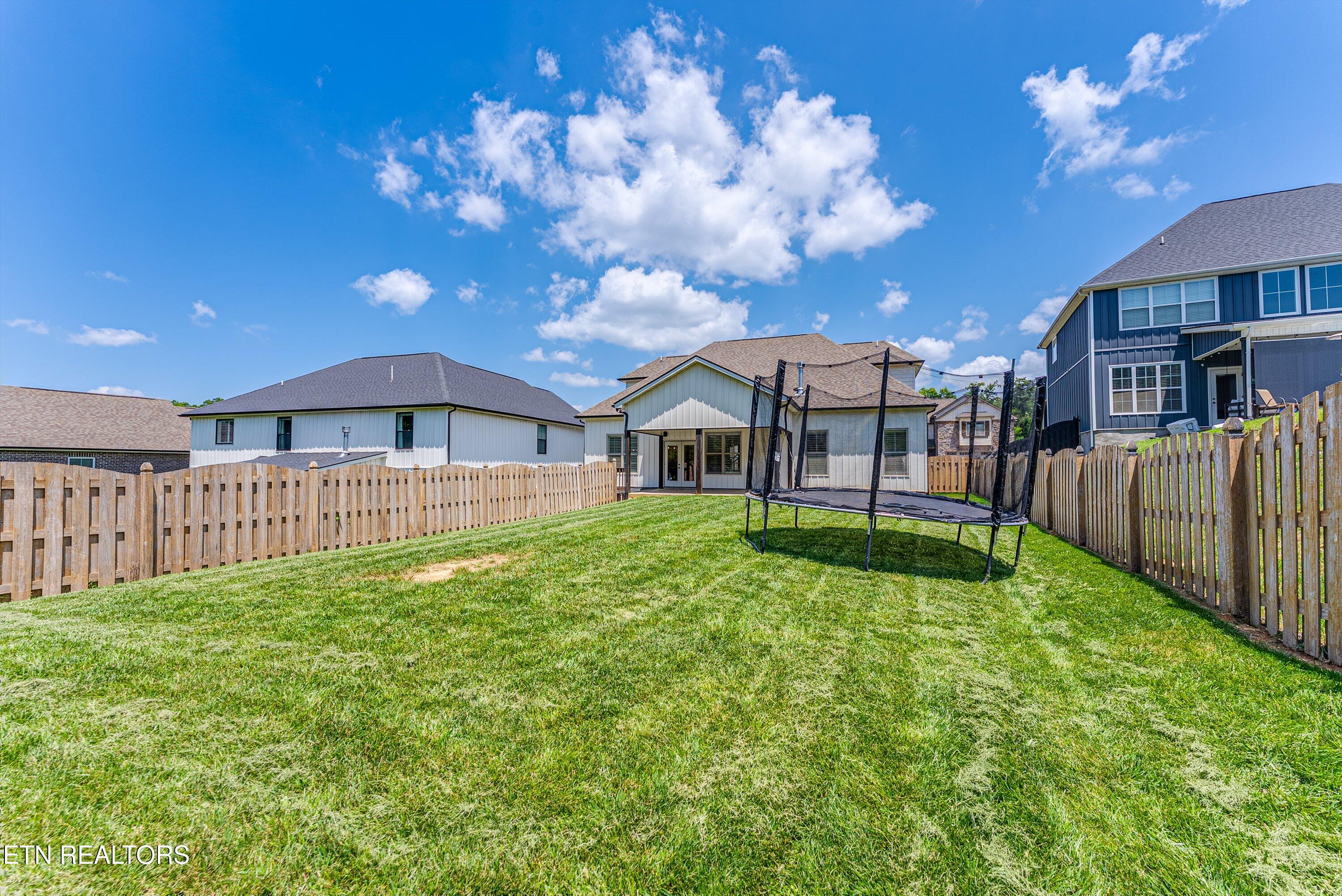 2043 Highlands Ridge Lane Knoxville TN 37932