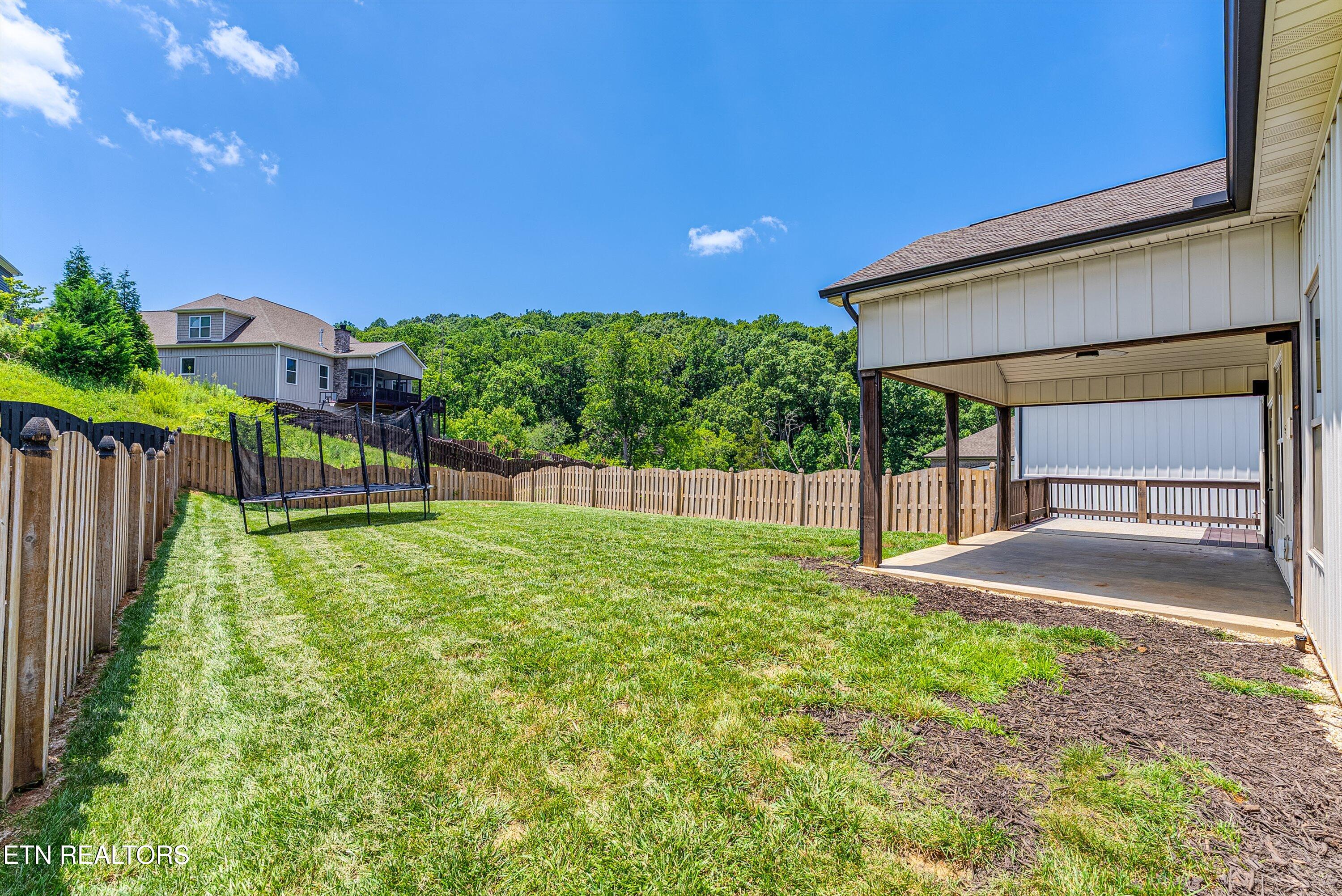 2043 Highlands Ridge Lane Knoxville TN 37932