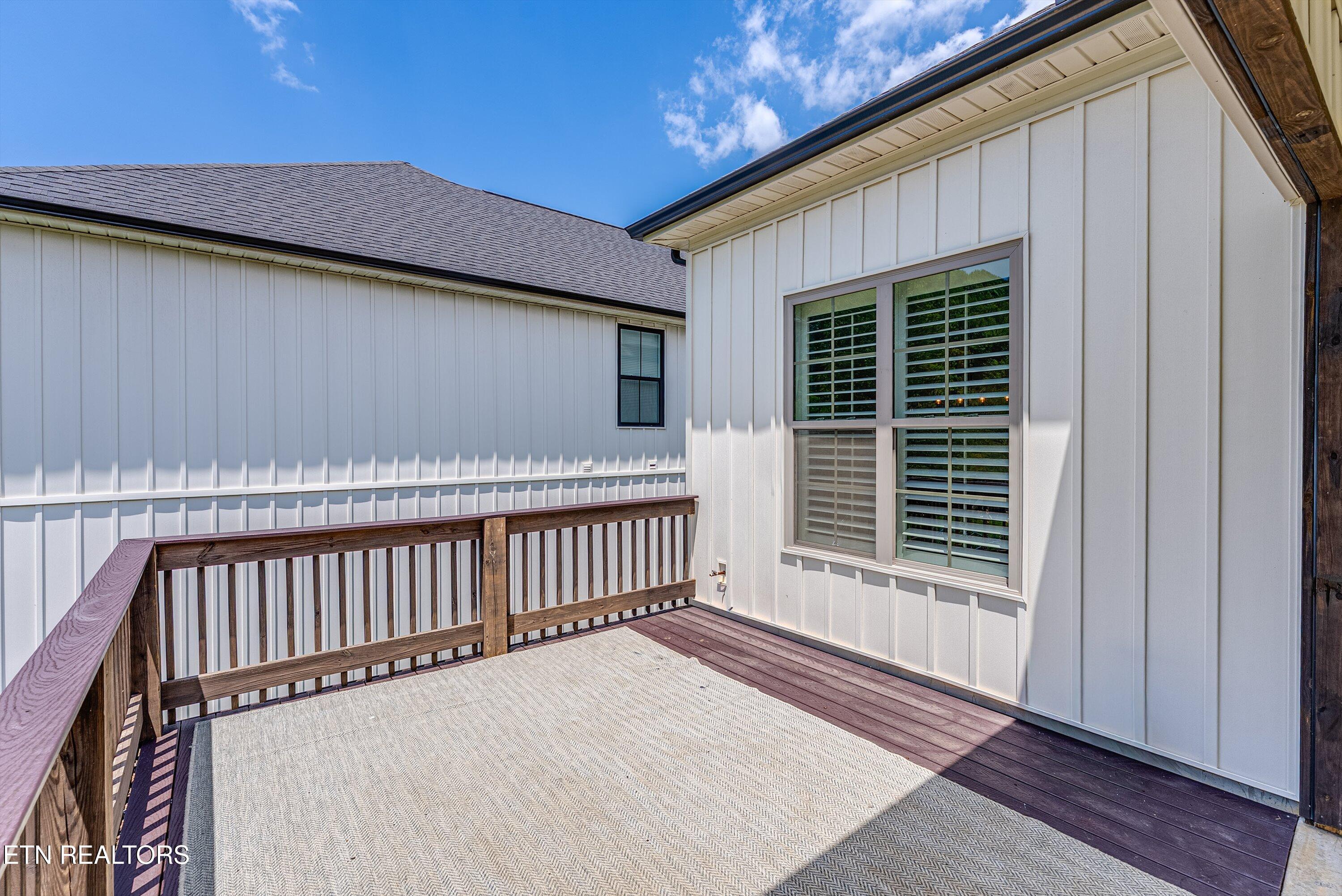 2043 Highlands Ridge Lane Knoxville TN 37932