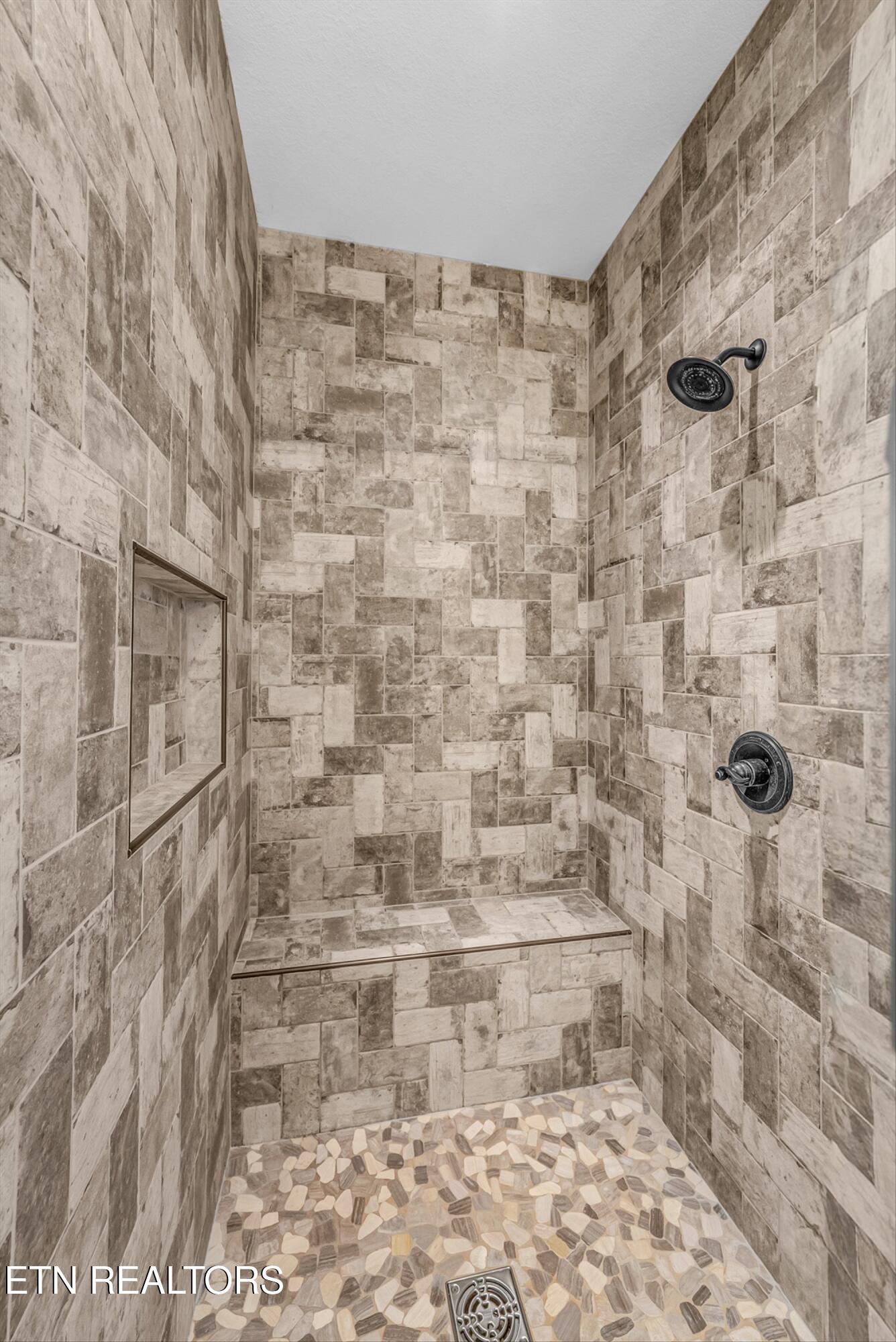 2043 Highlands Ridge Lane Knoxville TN 37932