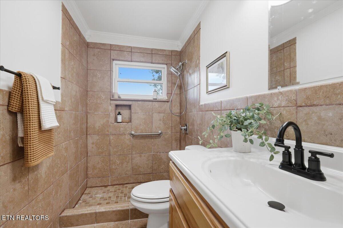 7214 Thorn Grove Pike Knoxville TN 37914