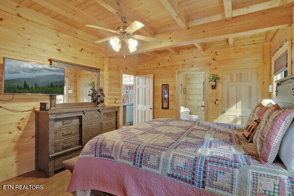 2980 Kulpan Way Pigeon Forge TN 37862
