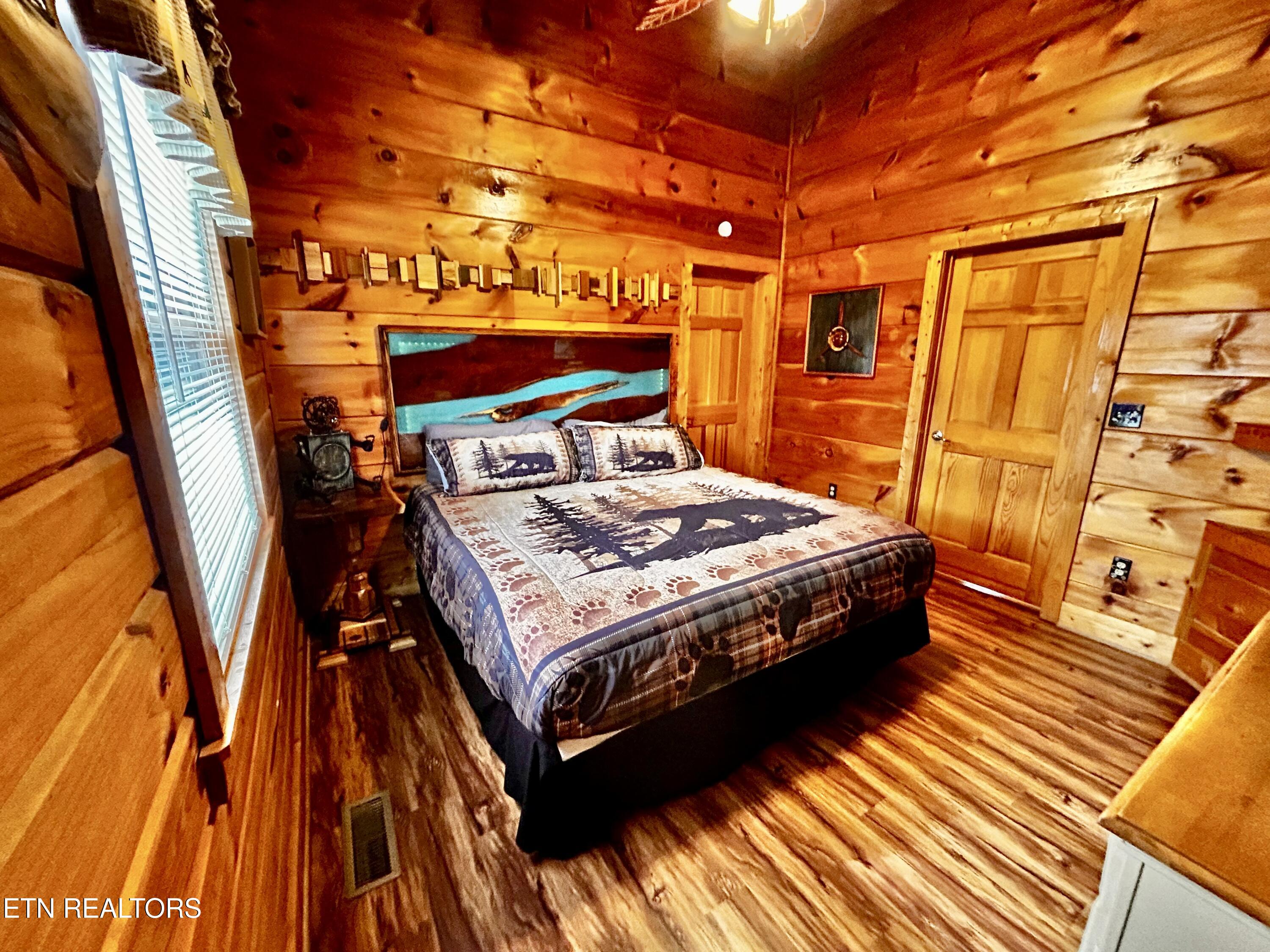 515 Chickasaw Gap Way Pigeon Forge TN 37863
