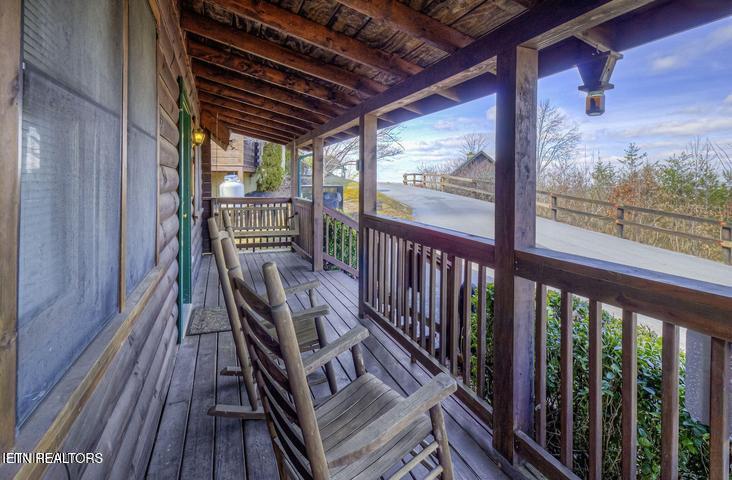 515 Chickasaw Gap Way Pigeon Forge TN 37863