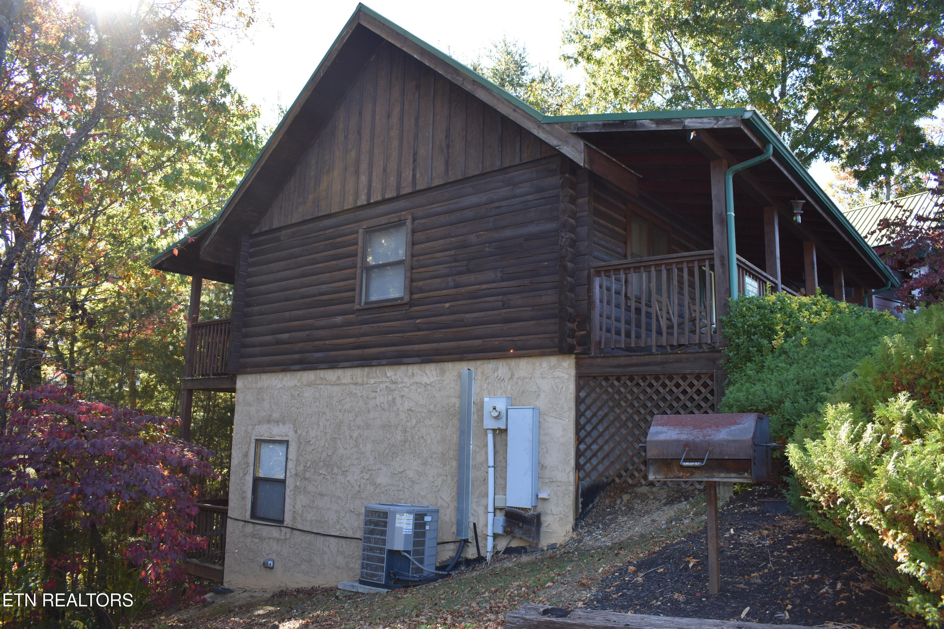515 Chickasaw Gap Way Pigeon Forge TN 37863
