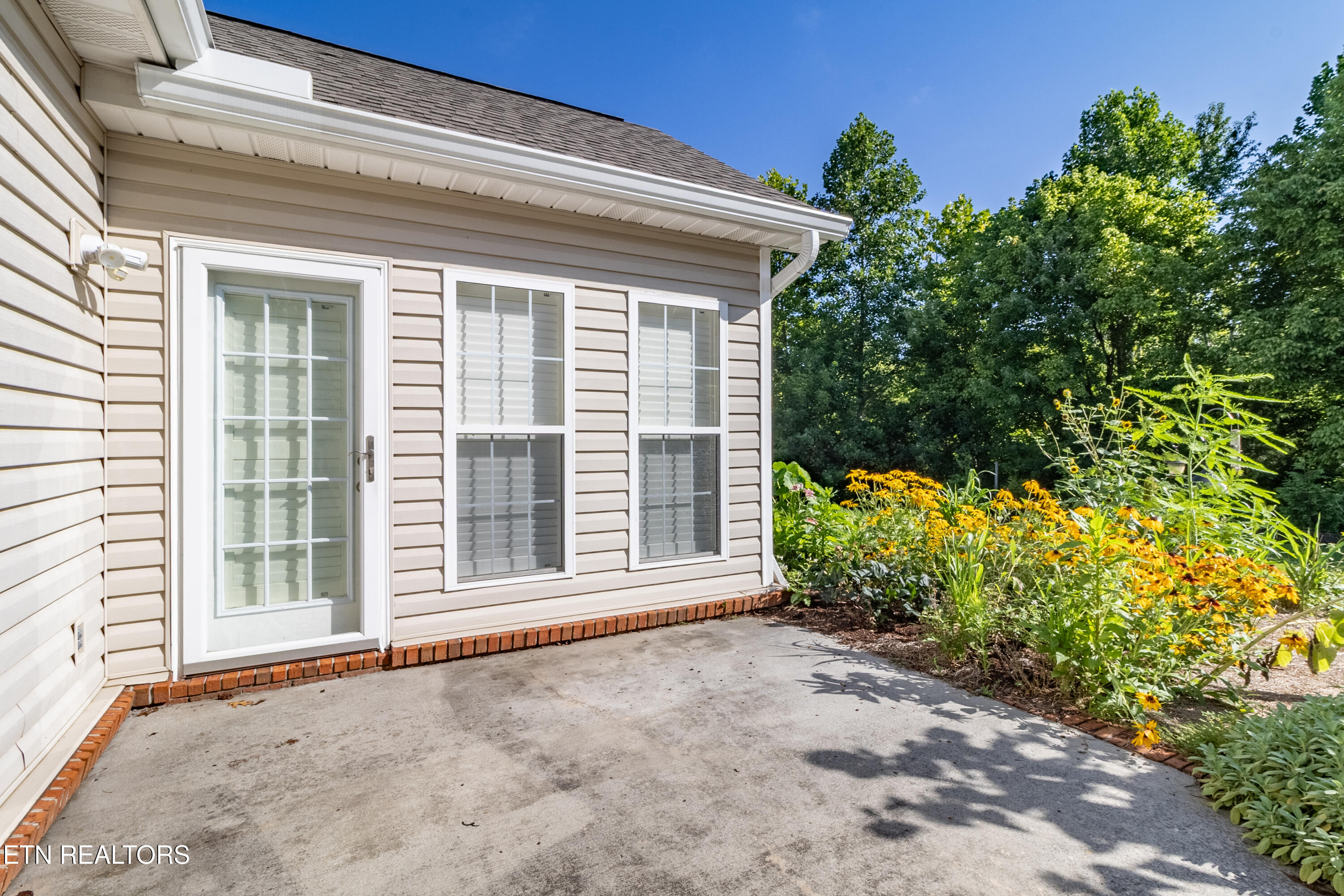 7116 Winter Oaks Way Knoxville TN 37918
