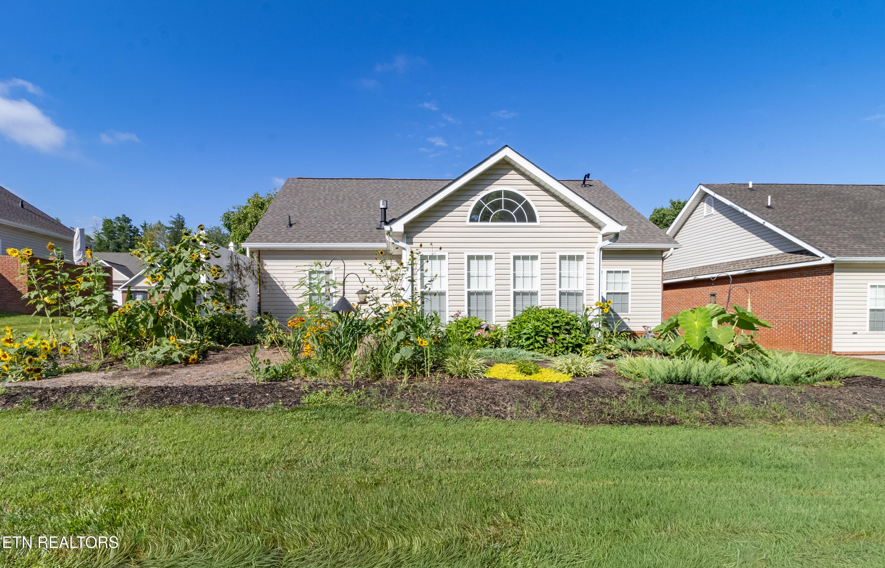 7116 Winter Oaks Way Knoxville TN 37918