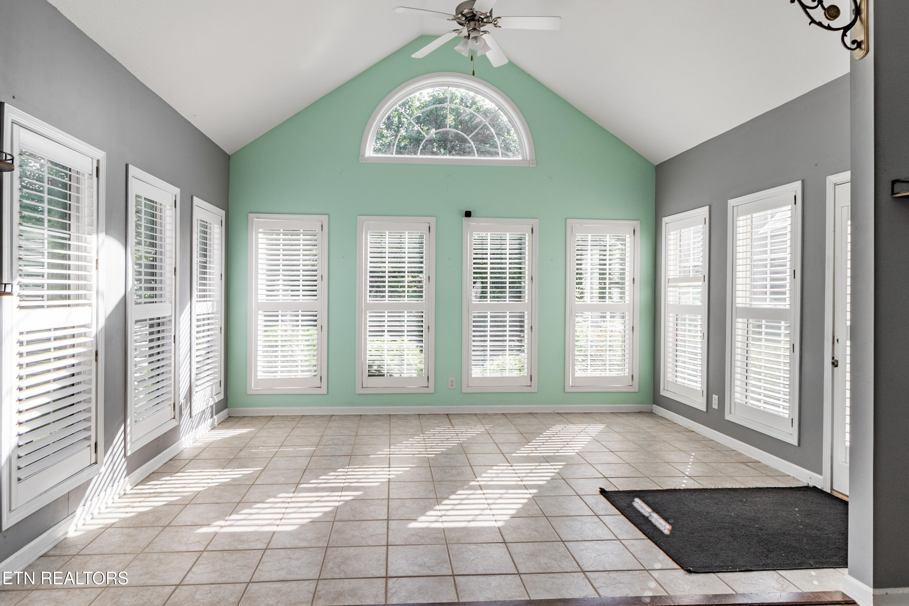 7116 Winter Oaks Way Knoxville TN 37918