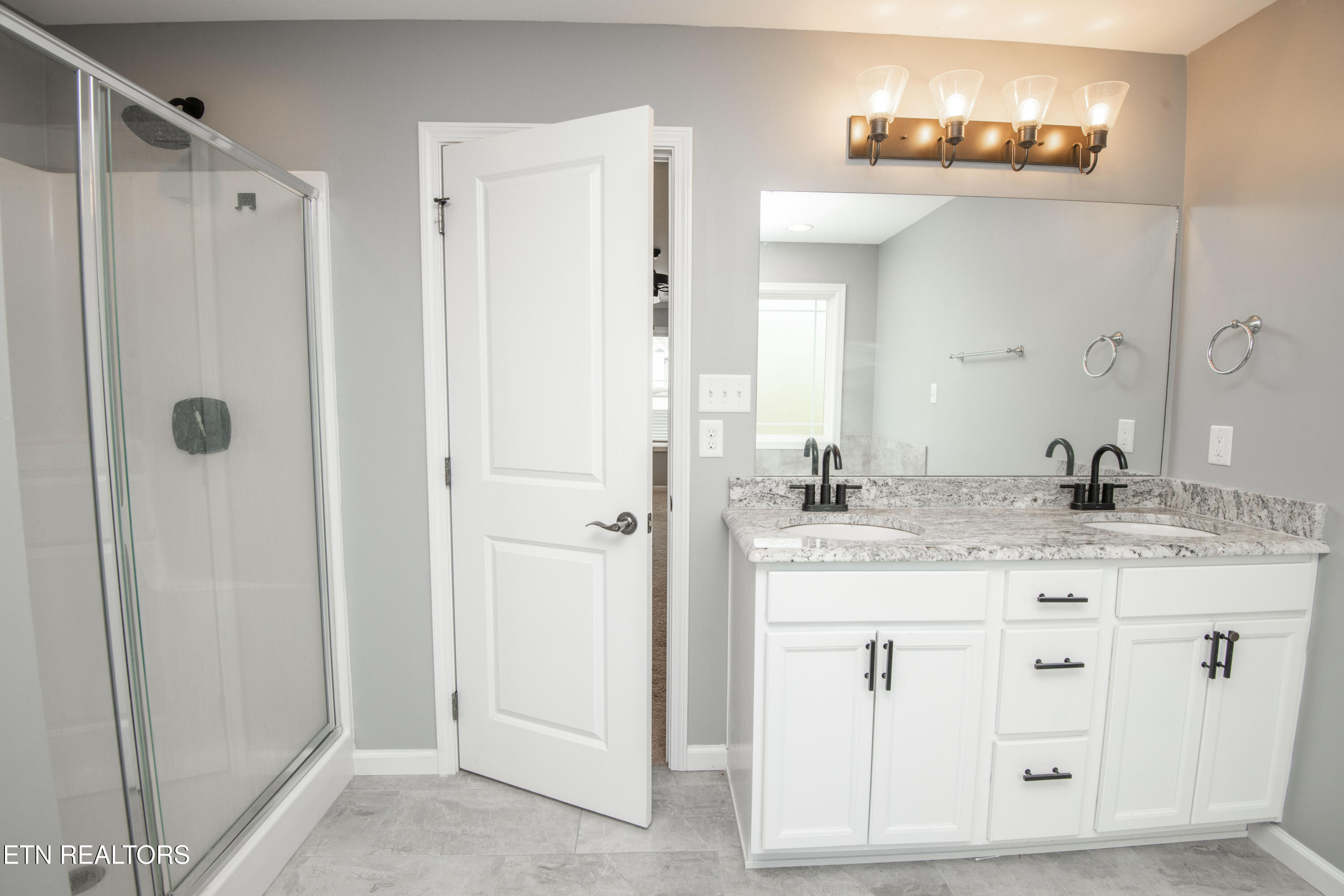2927 Cardiff Castle Lane Knoxville TN 37931