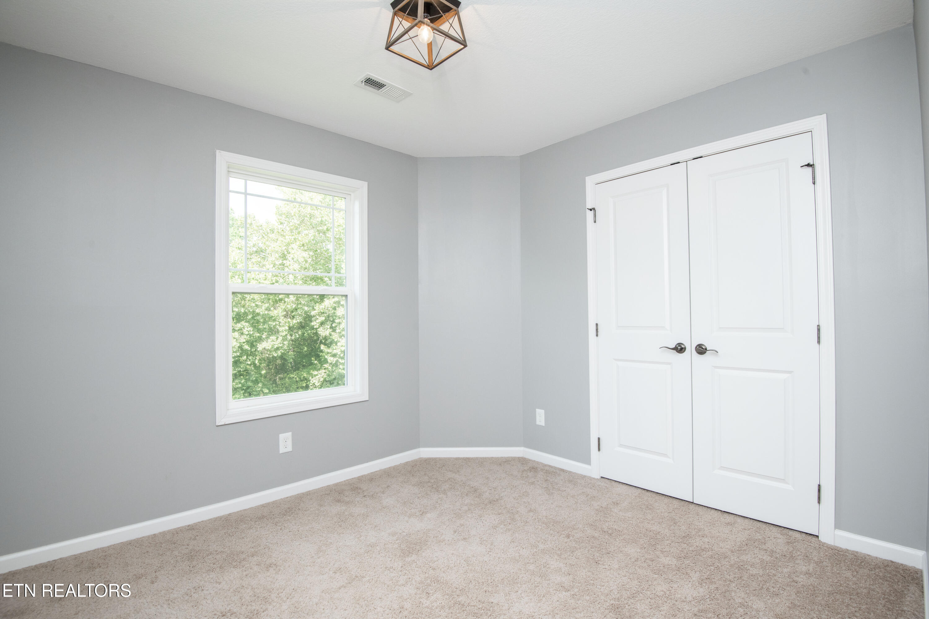 2927 Cardiff Castle Lane Knoxville TN 37931