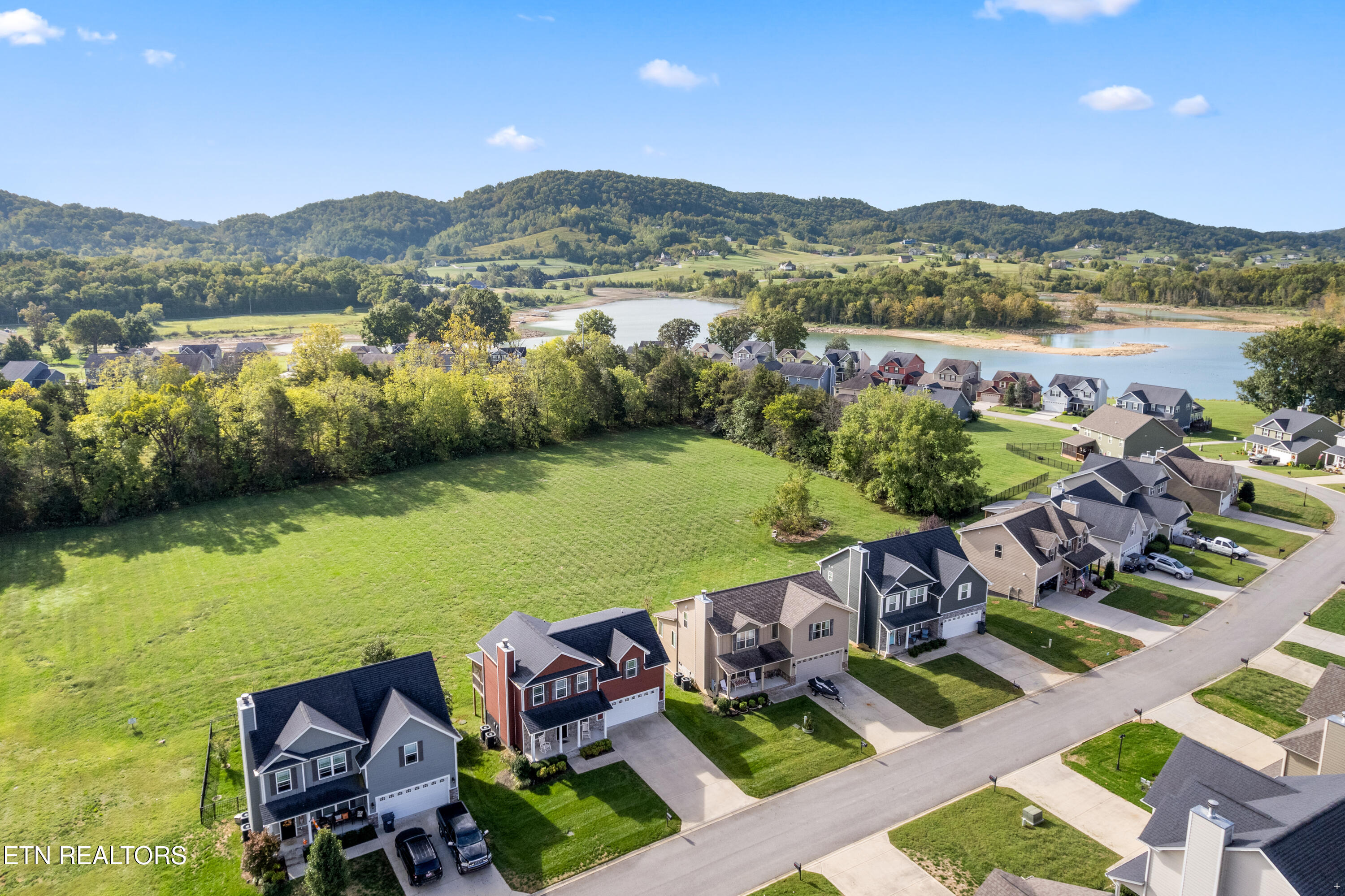 298 Twilight Boulevard Sharps Chapel TN 37866