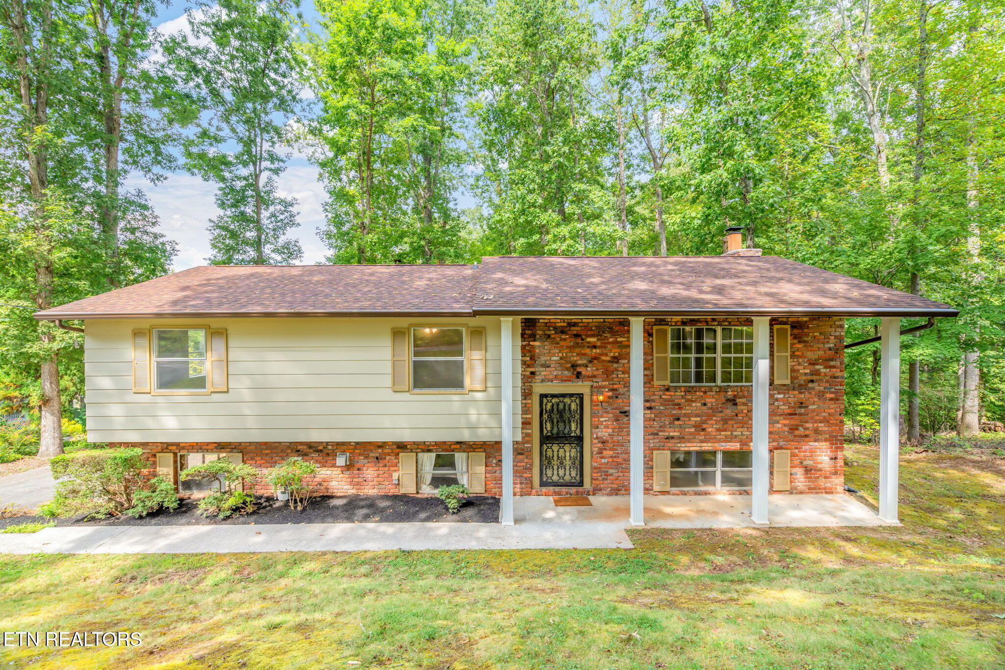 1070 W Outer Drive Oak Ridge TN 37830