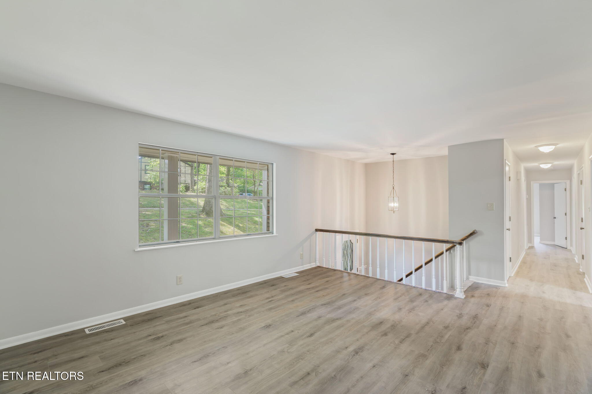 1070 W Outer Drive Oak Ridge TN 37830