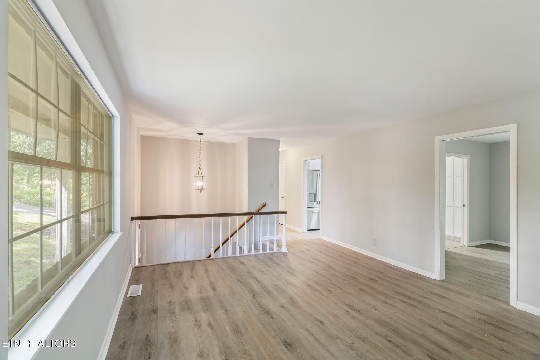 1070 W Outer Drive Oak Ridge TN 37830