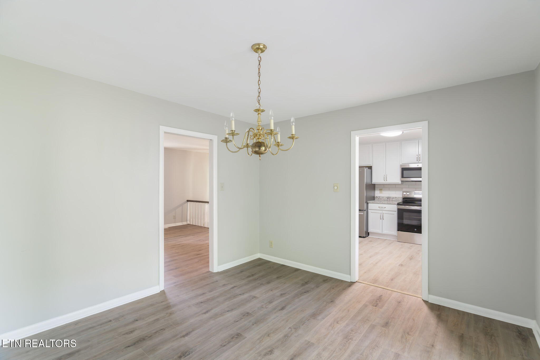 1070 W Outer Drive Oak Ridge TN 37830