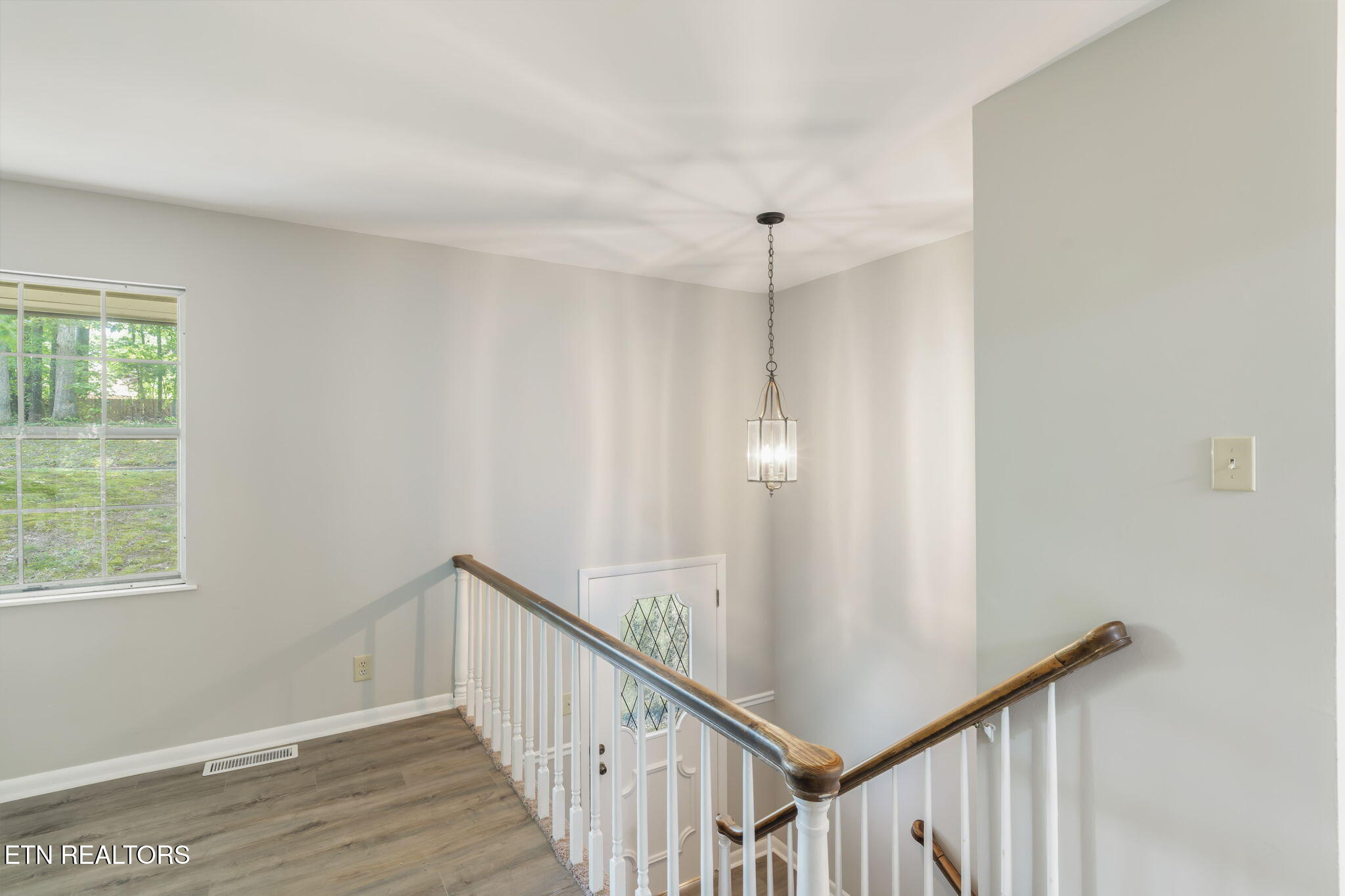 1070 W Outer Drive Oak Ridge TN 37830