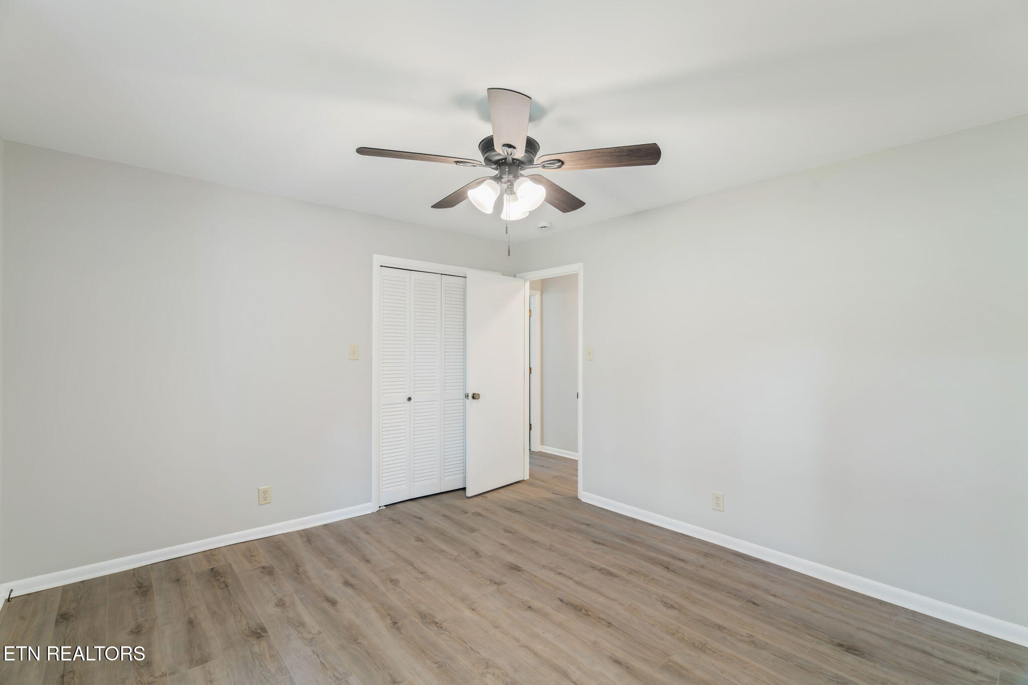1070 W Outer Drive Oak Ridge TN 37830