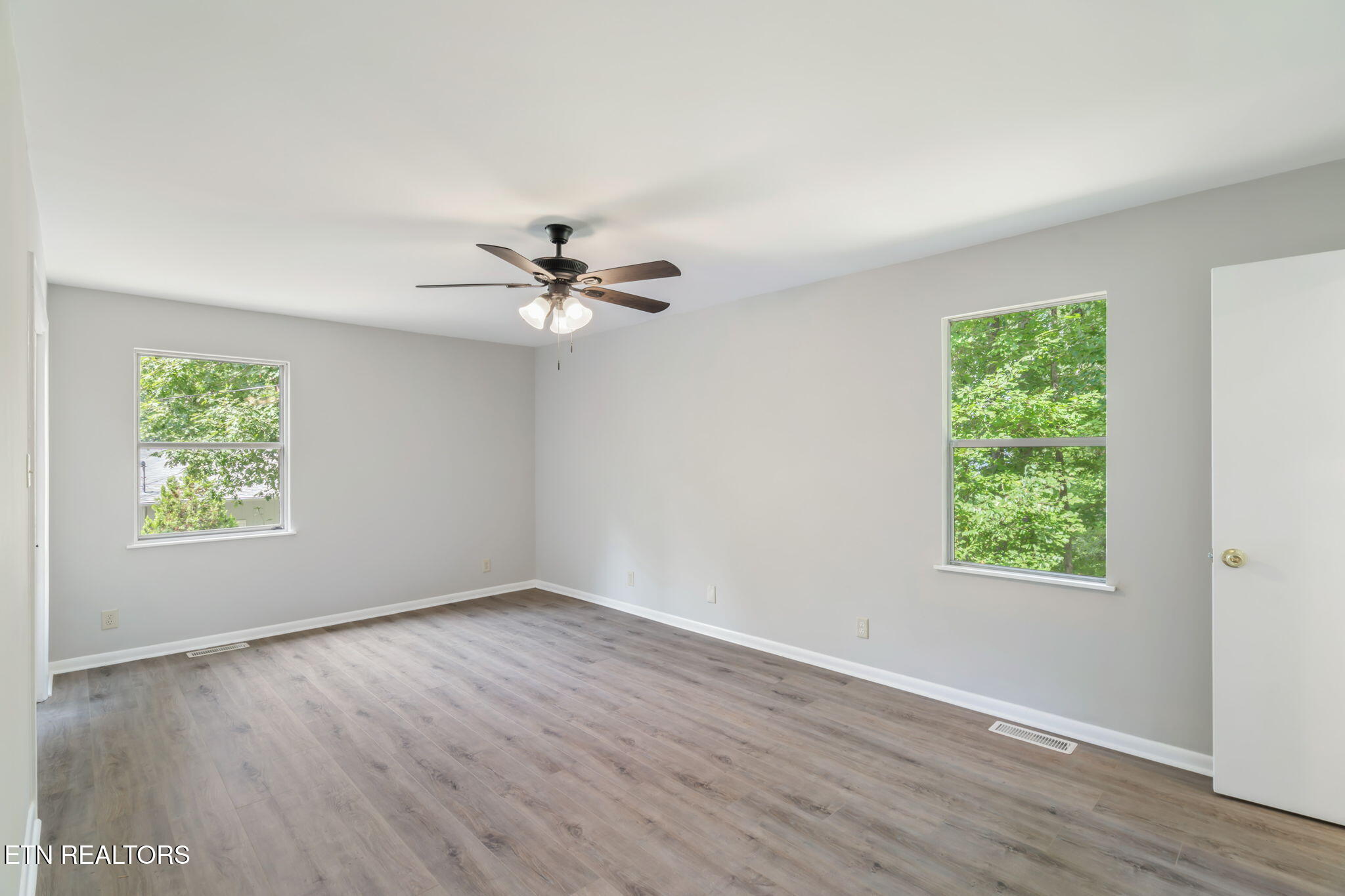 1070 W Outer Drive Oak Ridge TN 37830