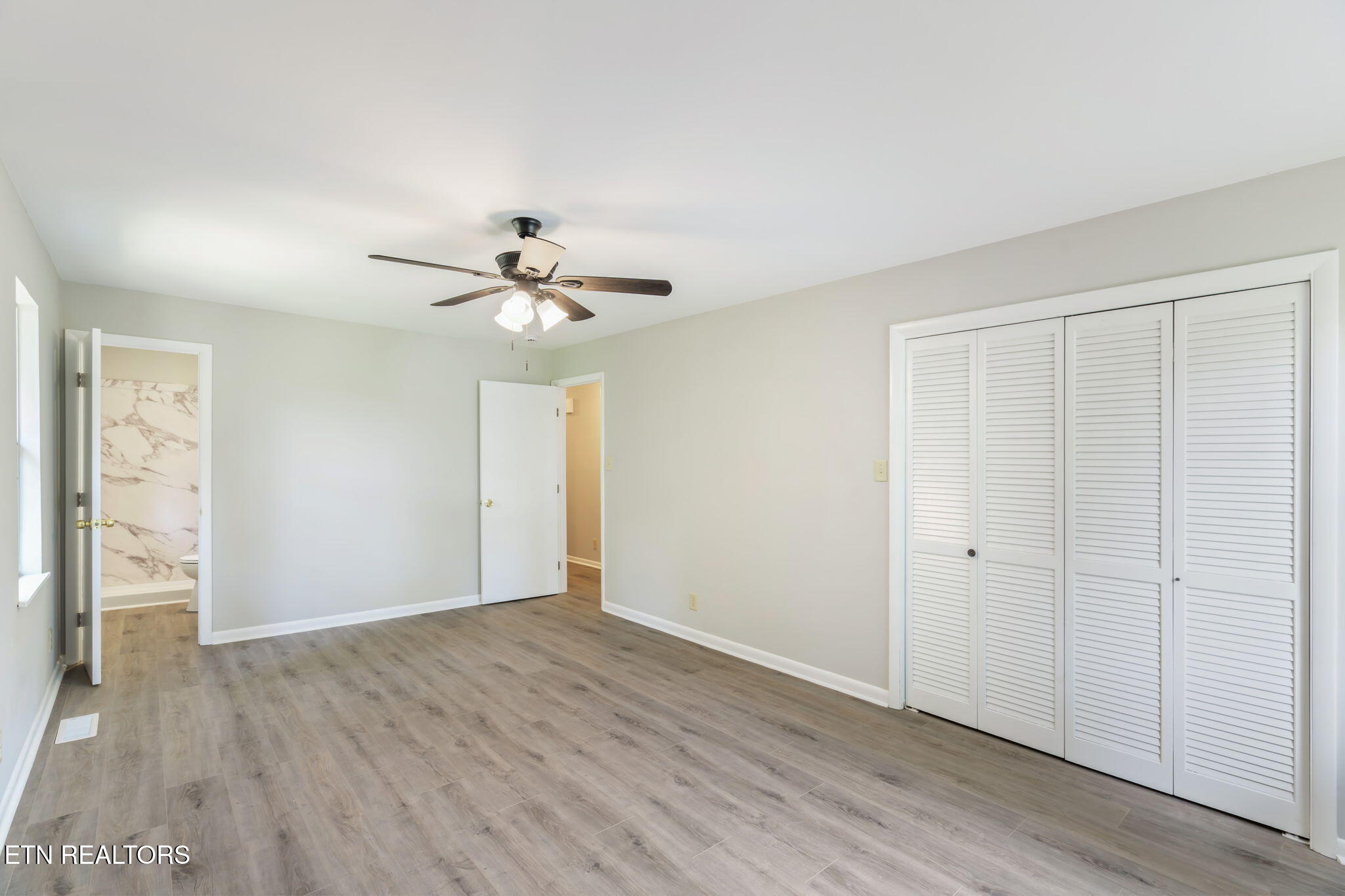 1070 W Outer Drive Oak Ridge TN 37830