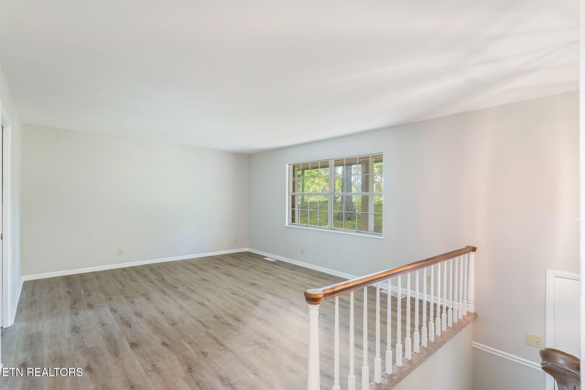 1070 W Outer Drive Oak Ridge TN 37830