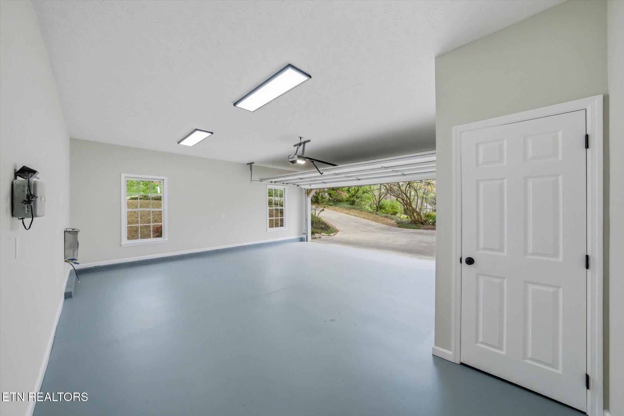 48 Rivers Run Way Oak Ridge TN 37830