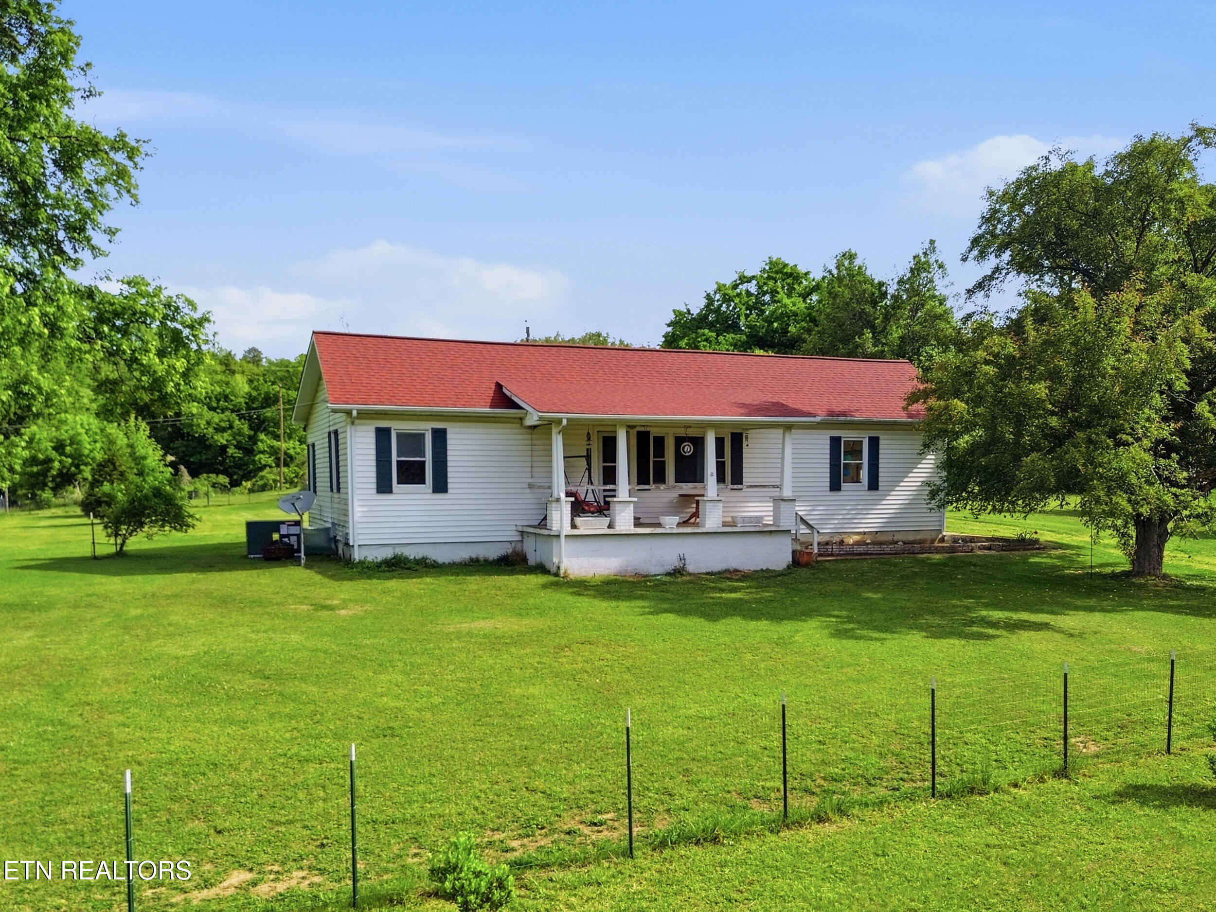 824 Oliver Springs Highway Clinton TN 37716