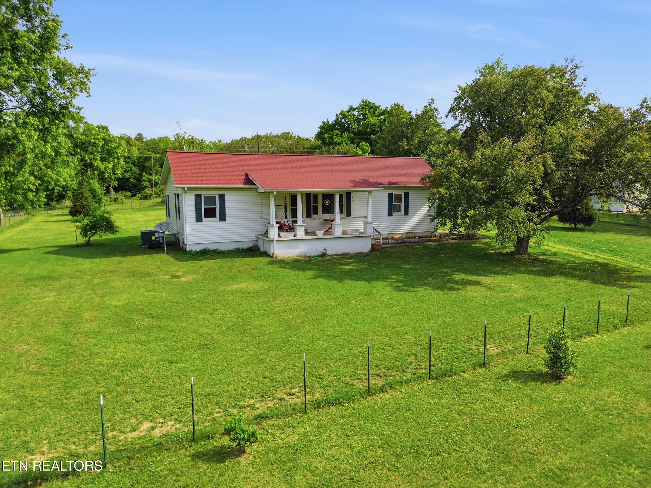 824 Oliver Springs Highway Clinton TN 37716