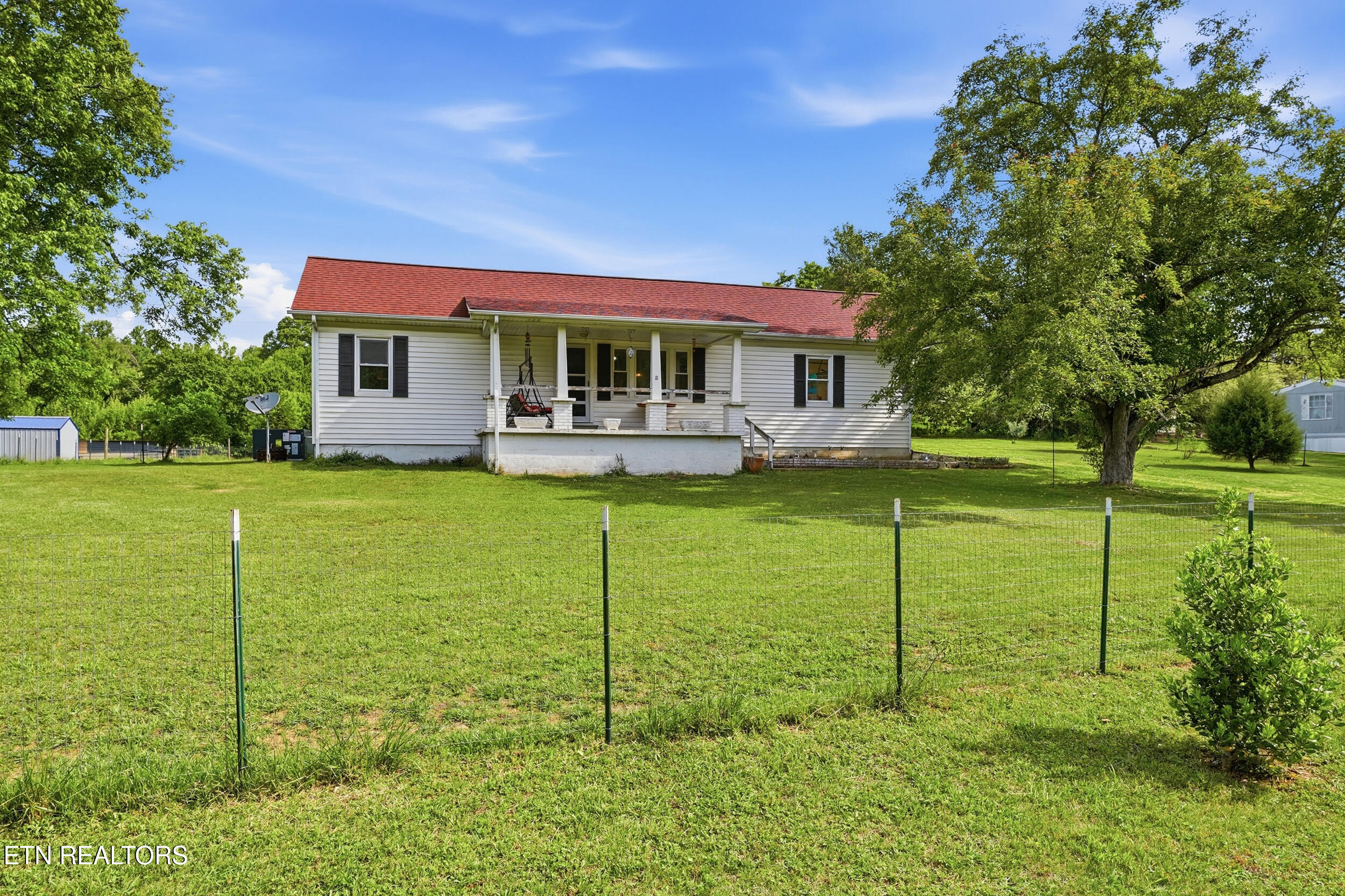 824 Oliver Springs Highway Clinton TN 37716