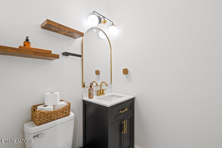 170 Wolf Hollow Lane Jacksboro TN 37757