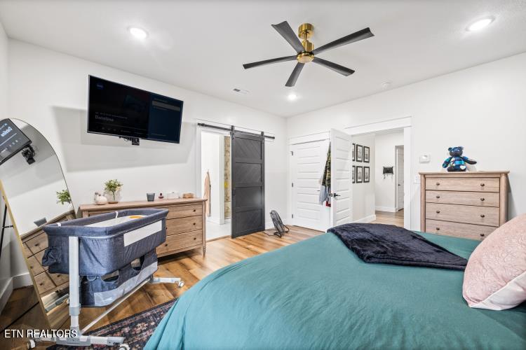 170 Wolf Hollow Lane Jacksboro TN 37757