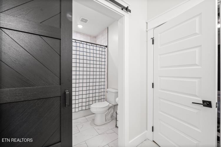 170 Wolf Hollow Lane Jacksboro TN 37757