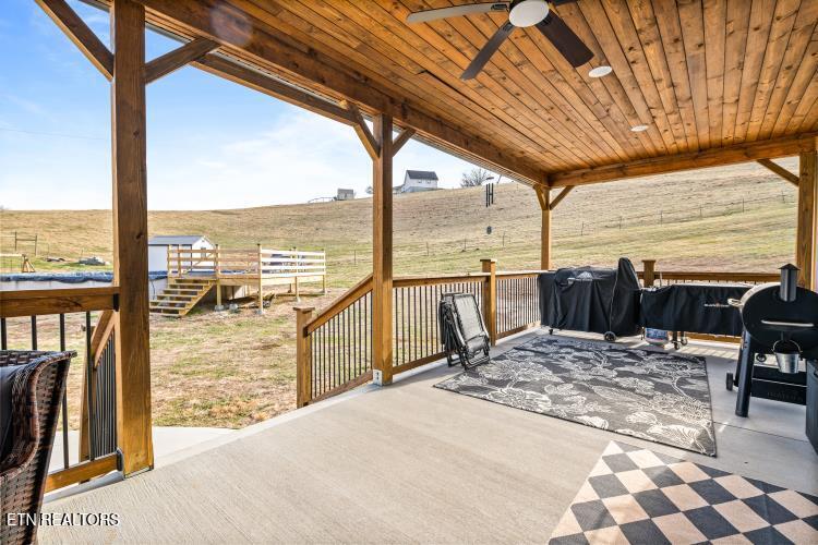 170 Wolf Hollow Lane Jacksboro TN 37757