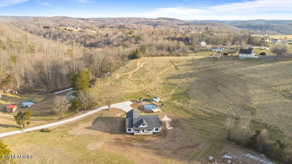 170 Wolf Hollow Lane Jacksboro TN 37757