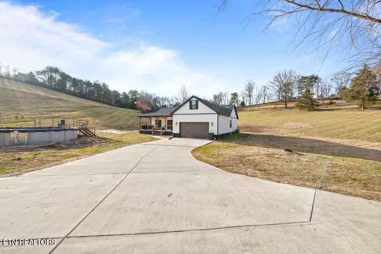 170 Wolf Hollow Lane Jacksboro TN 37757