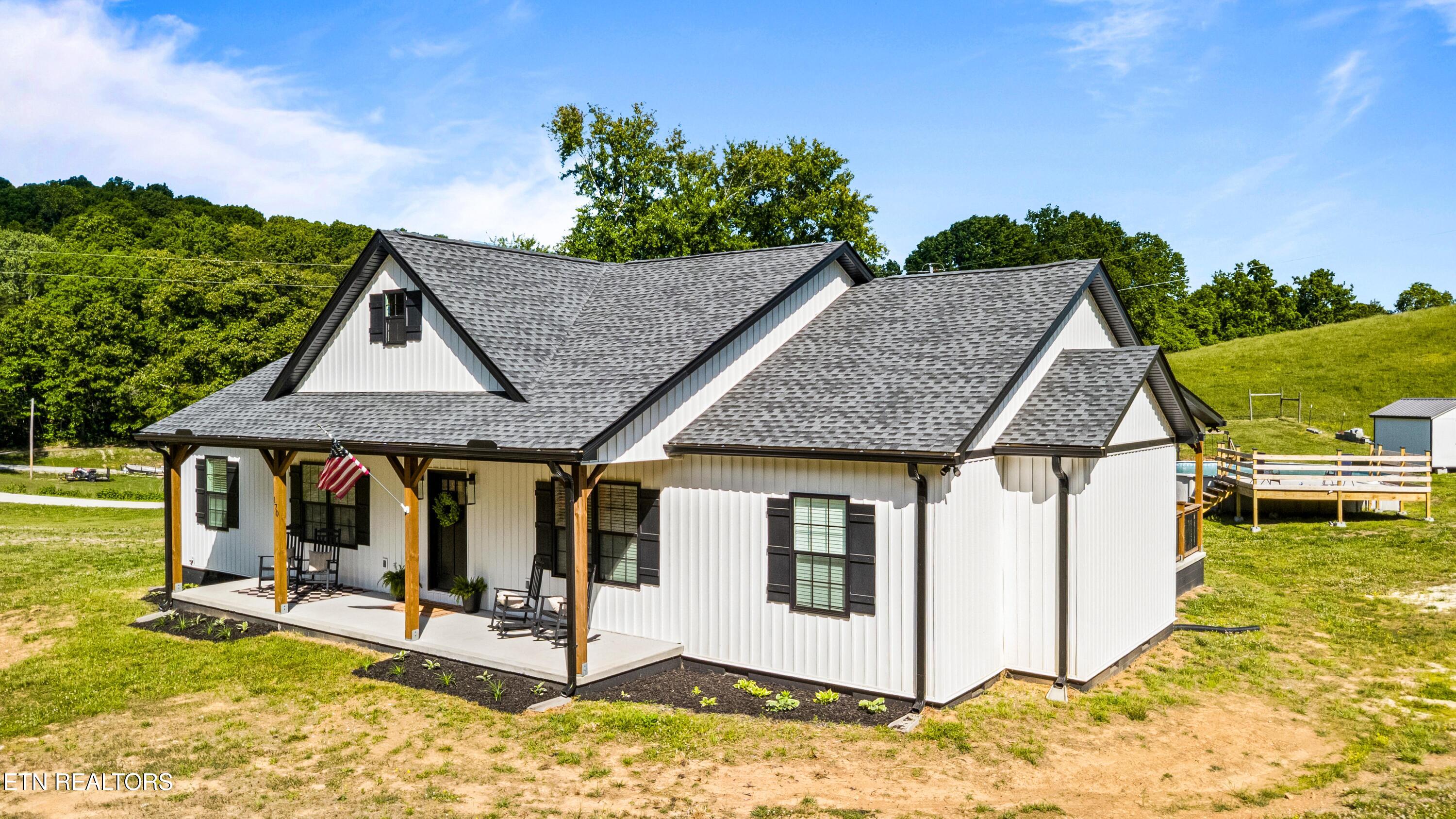 170 Wolf Hollow Lane Jacksboro TN 37757