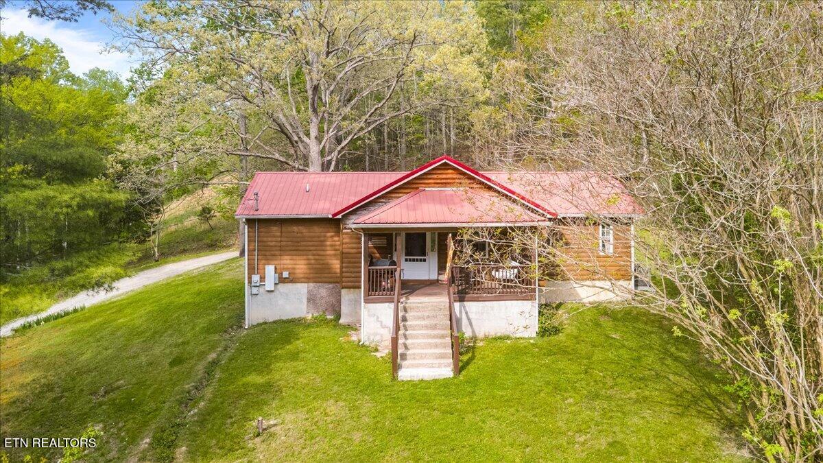951 Knoxville Hollow Road Lafollette TN 37766