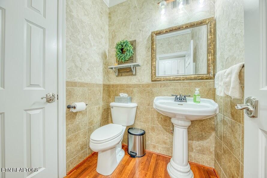 3817 Compass Pointe Drive Louisville TN 37777