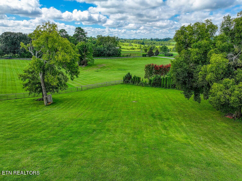 3817 Compass Pointe Drive Louisville TN 37777