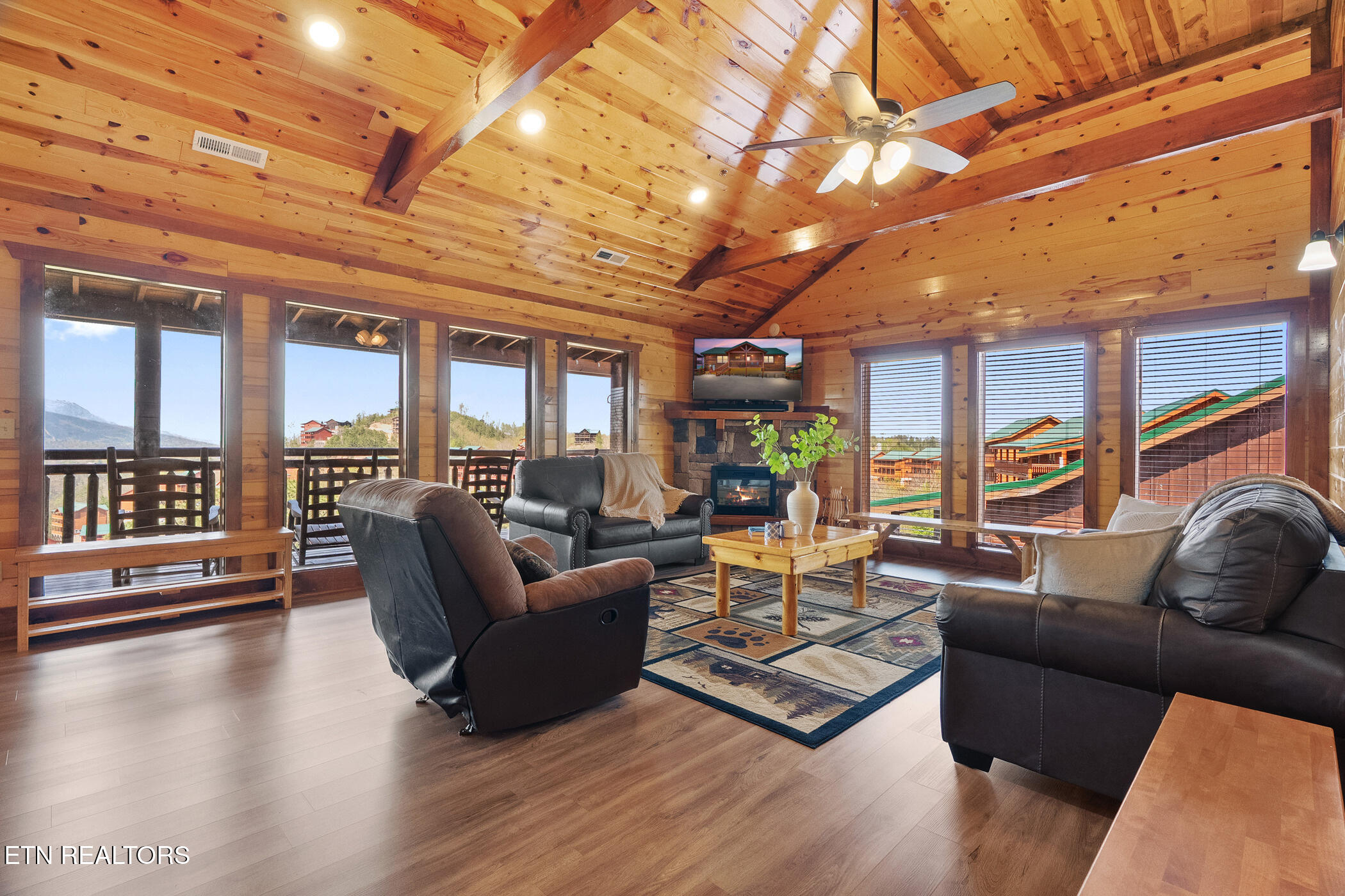3710 Tilda Hilltop Way Sevierville TN 37862