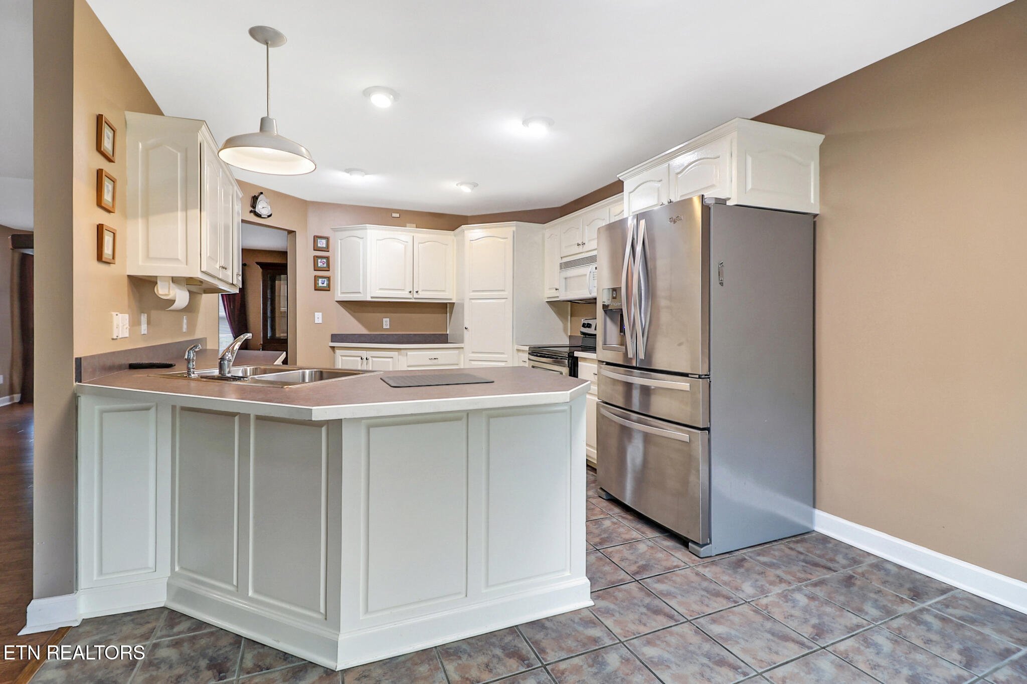 122 Twin Oaks Drive Rockwood TN 37854