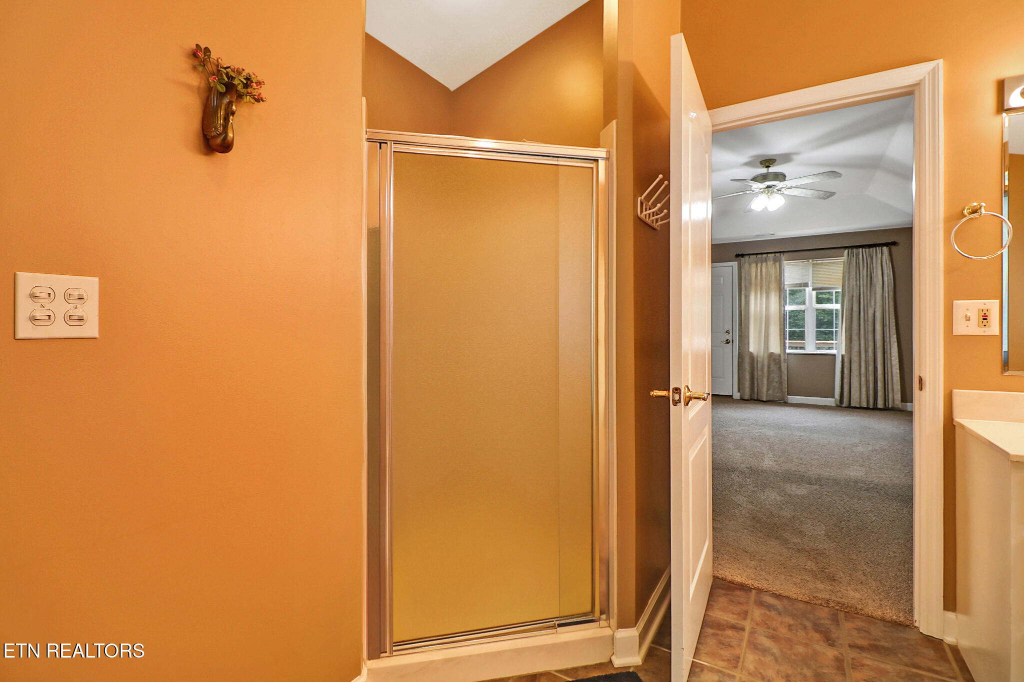 122 Twin Oaks Drive Rockwood TN 37854