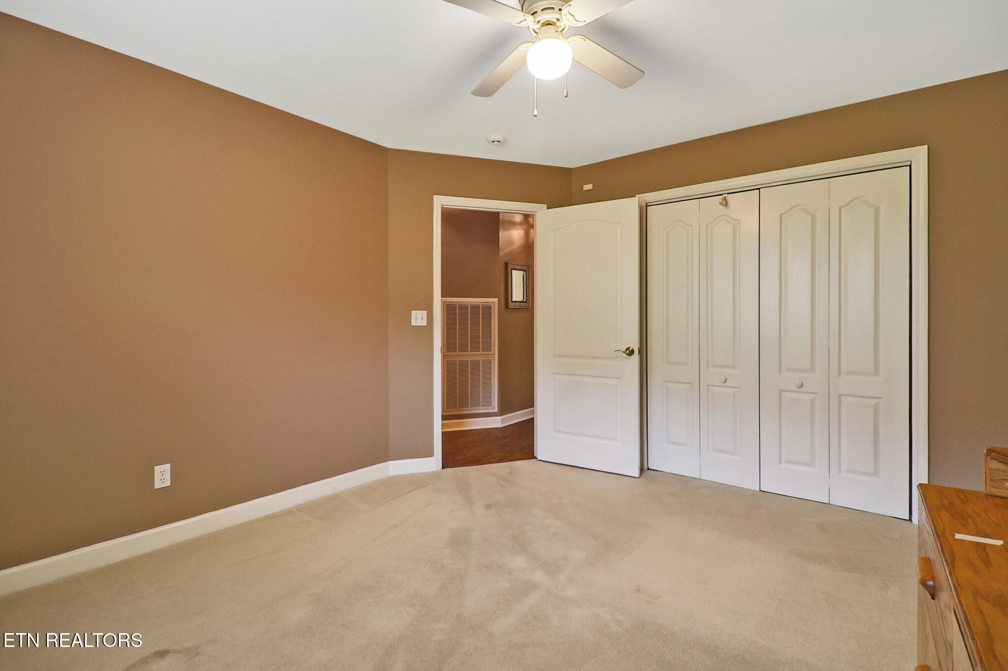 122 Twin Oaks Drive Rockwood TN 37854