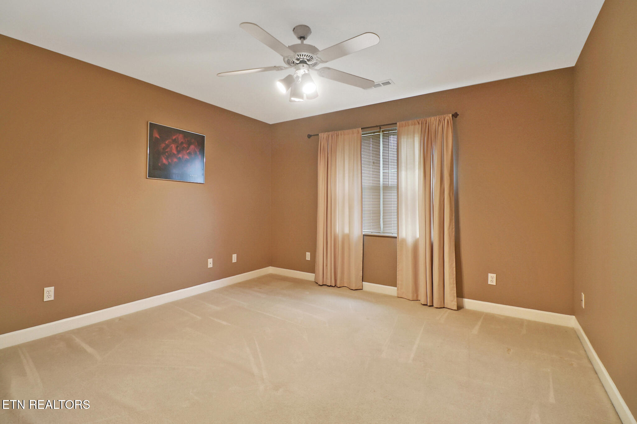 122 Twin Oaks Drive Rockwood TN 37854