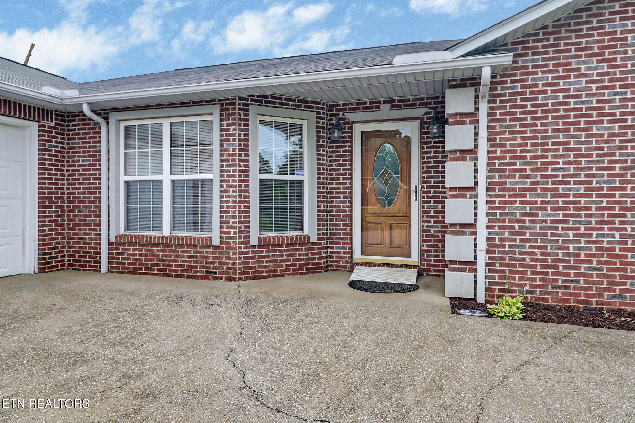 122 Twin Oaks Drive Rockwood TN 37854