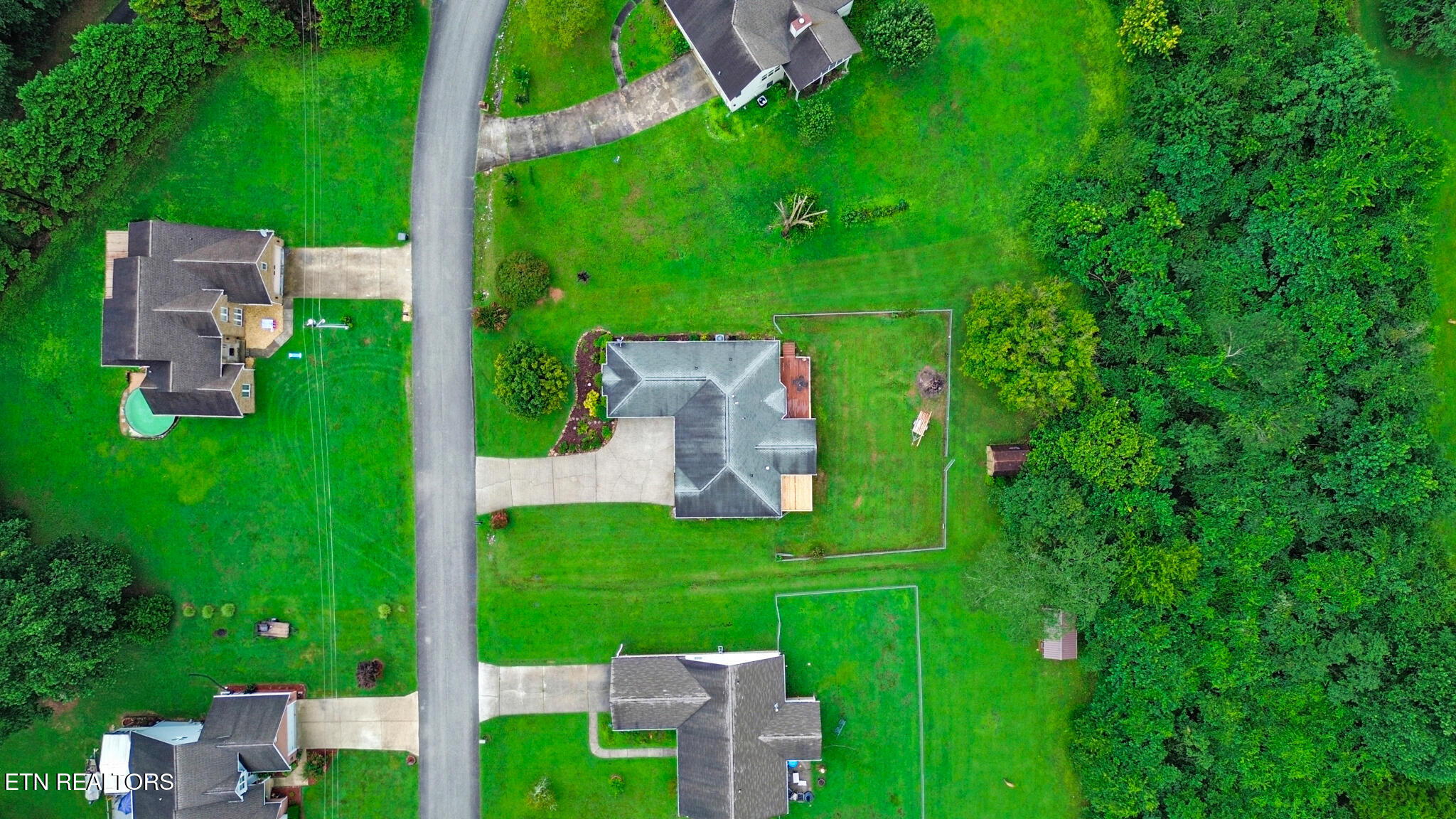 122 Twin Oaks Drive Rockwood TN 37854