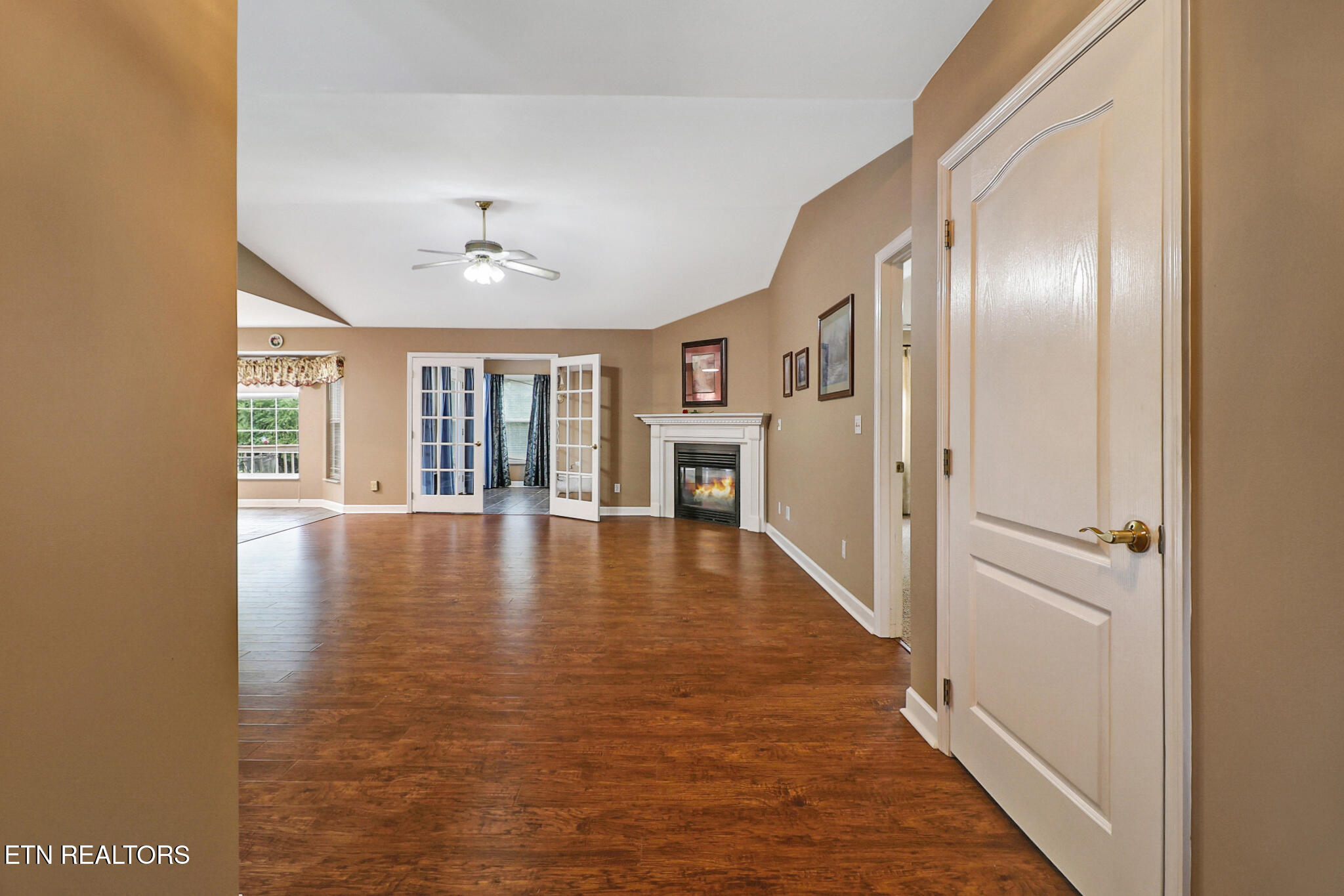 122 Twin Oaks Drive Rockwood TN 37854
