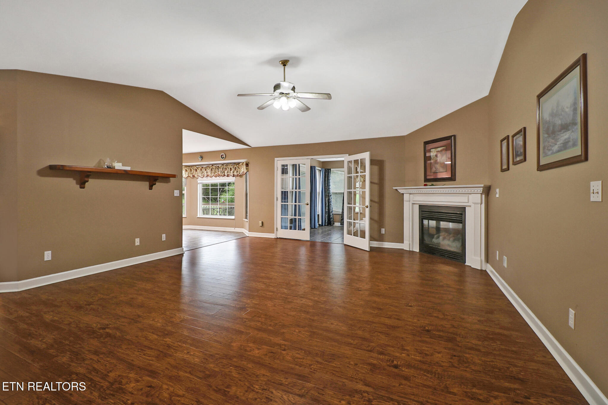 122 Twin Oaks Drive Rockwood TN 37854